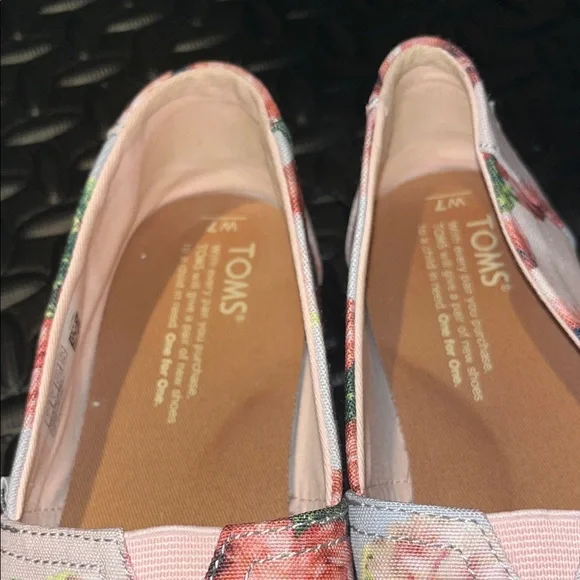 TOMS Floral Slip On Shoes Womens Size 7 Pink Canvas Flats - Picture 2 of 7